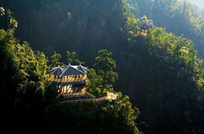 来宾龙洞山景区图片