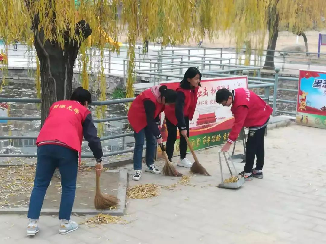 【可愛的小志願者】——泰安一中學生走進樂園社區, 志願服務助創文明