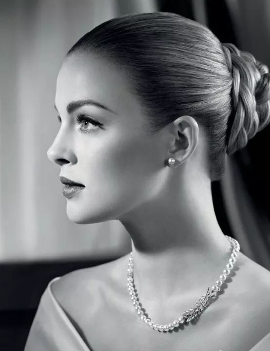 现代年轻女性佩戴珍珠居然位居洋气排行第一你的珍珠饰品是否物有所值