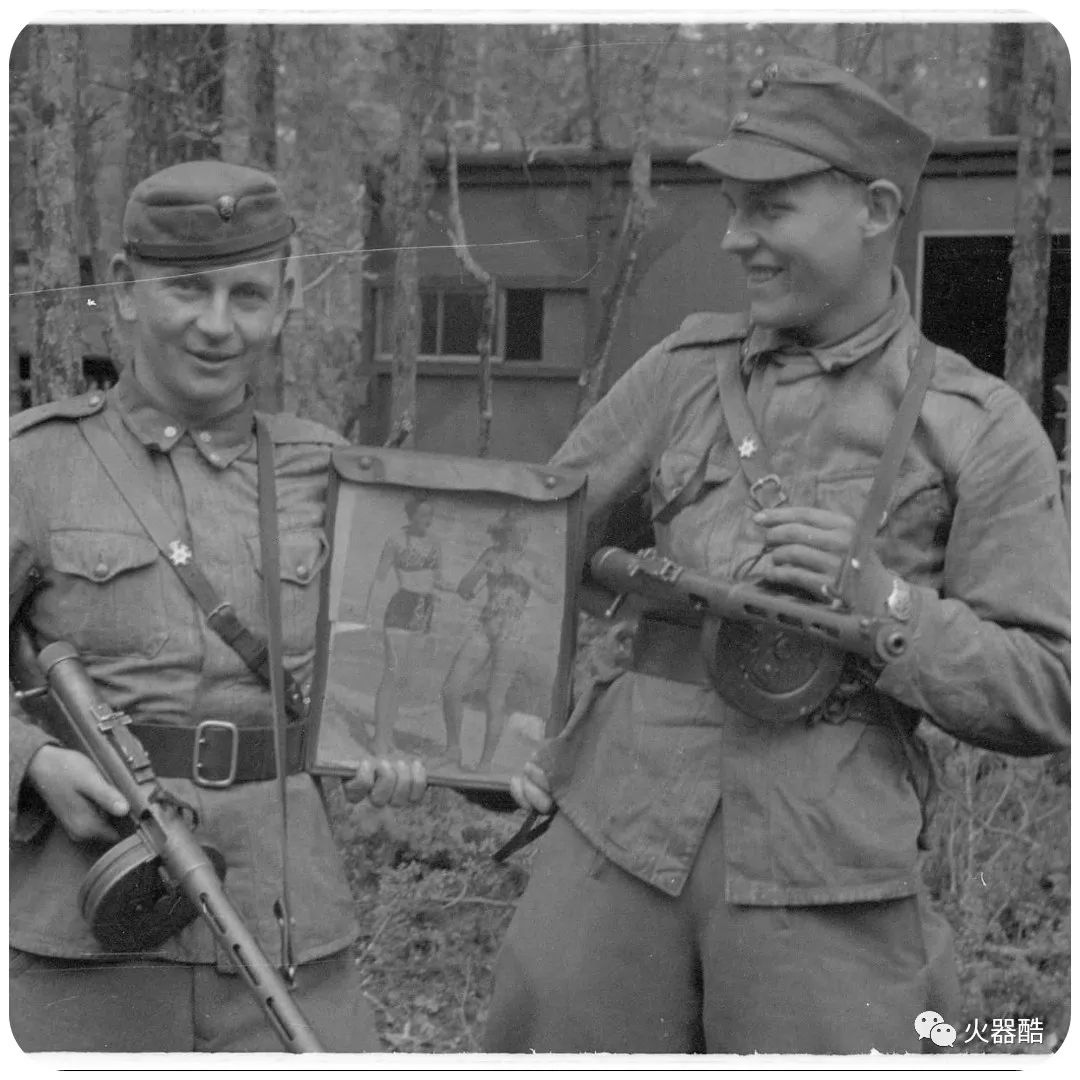 二战芬兰索米冲锋枪图片