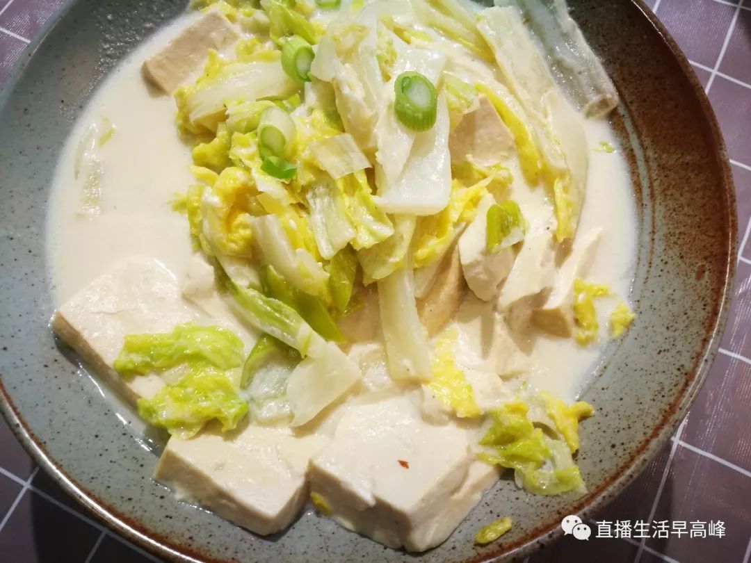 冬天餐桌上怎能少了這碗熱乎乎的白菜燉豆腐石家小廚