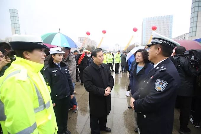 威海王道珊闺女照片图片