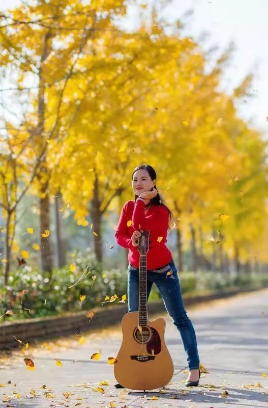 龙溪奓样村邀你来淘金网红美女就像那冬天里的一把火