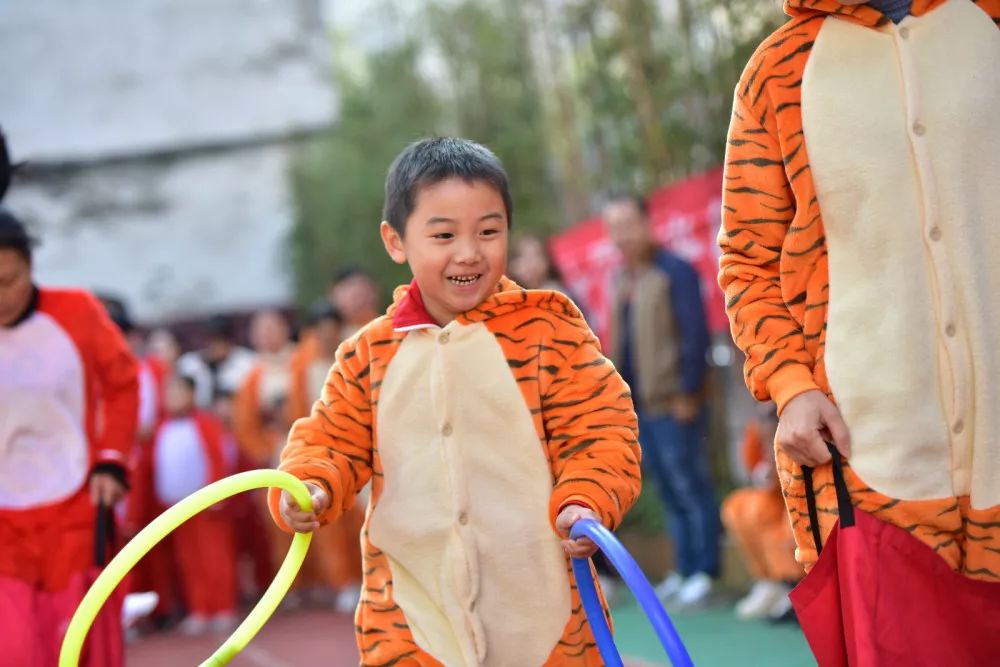 陽光運動豐富多彩,健康寶貝快樂成長—上高縣幼兒園第七屆陽光體育節