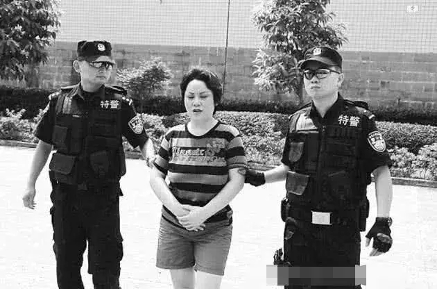 黑帮一姐谢才萍,养16个男人风花雪月,最终被判入狱18年!