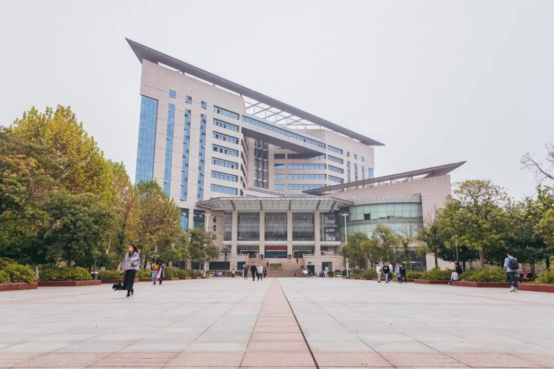 湖北大学壁纸图片