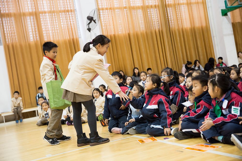 动手改造创想未来中环实验小学第五届科技月落下帷幕