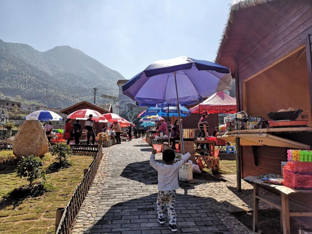 子孙粄塔舞龙灯汉服广场舞武平尧禄村文化旅游节花样十足