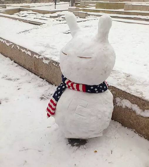 雪人还能这么堆,真是大开眼界了!