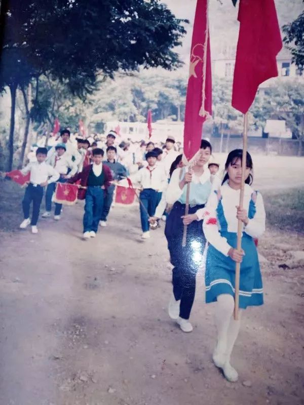 90年代学生校服图片