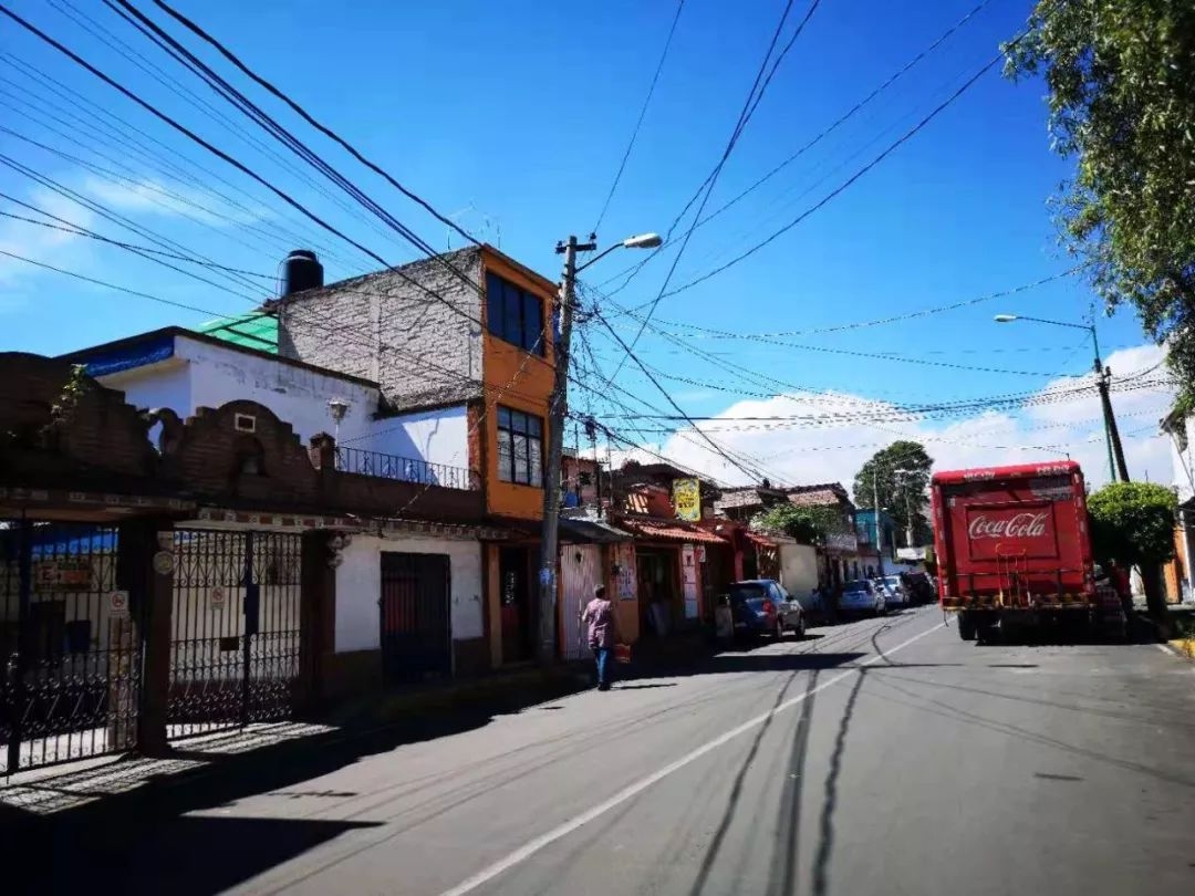 个被称为"墨西哥的威尼斯和乌镇"的神奇地方—xochimilco霍奇米尔科