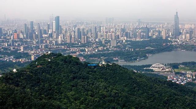 紫金山第一高峰图片