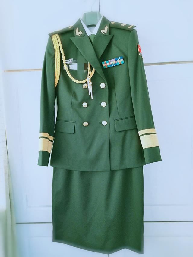 07式军服礼服图片