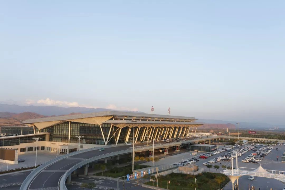 青海厉害了西宁曹家堡国际机场年旅客吞吐量突破600万人次
