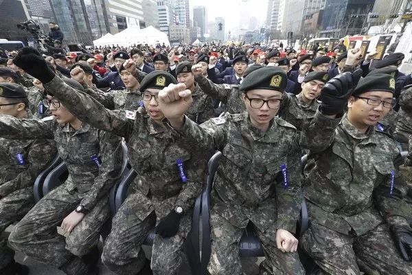 青年厌战逃兵役,韩国军队将来怎么打仗?