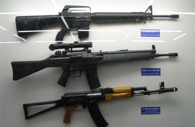 为什么中国cq步枪与美国的m4如此相似?还得从一场战争说起