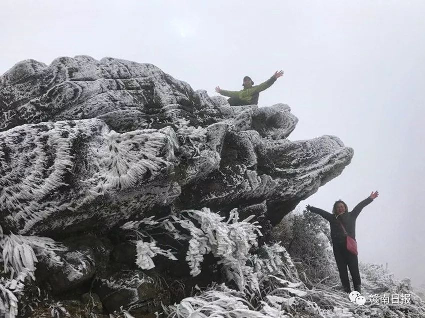 赣县宝莲山雪景图片