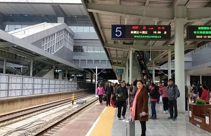 柳州火车站内部图片