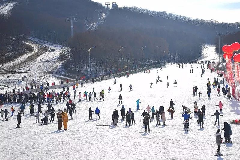 長春無雪去廟香山蓮花山淨月潭讓你玩個夠