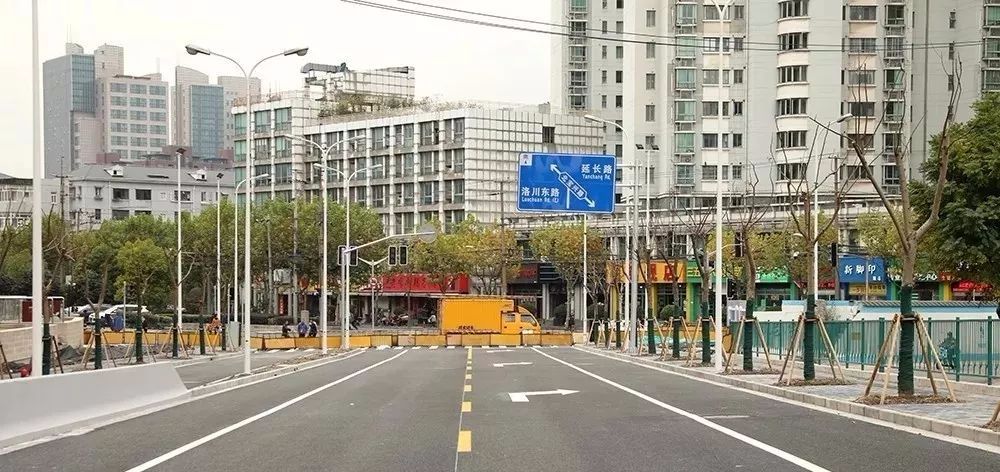 静安北宝兴路路段扩建完工工程路面增至4车道静安62虹口更快捷啦