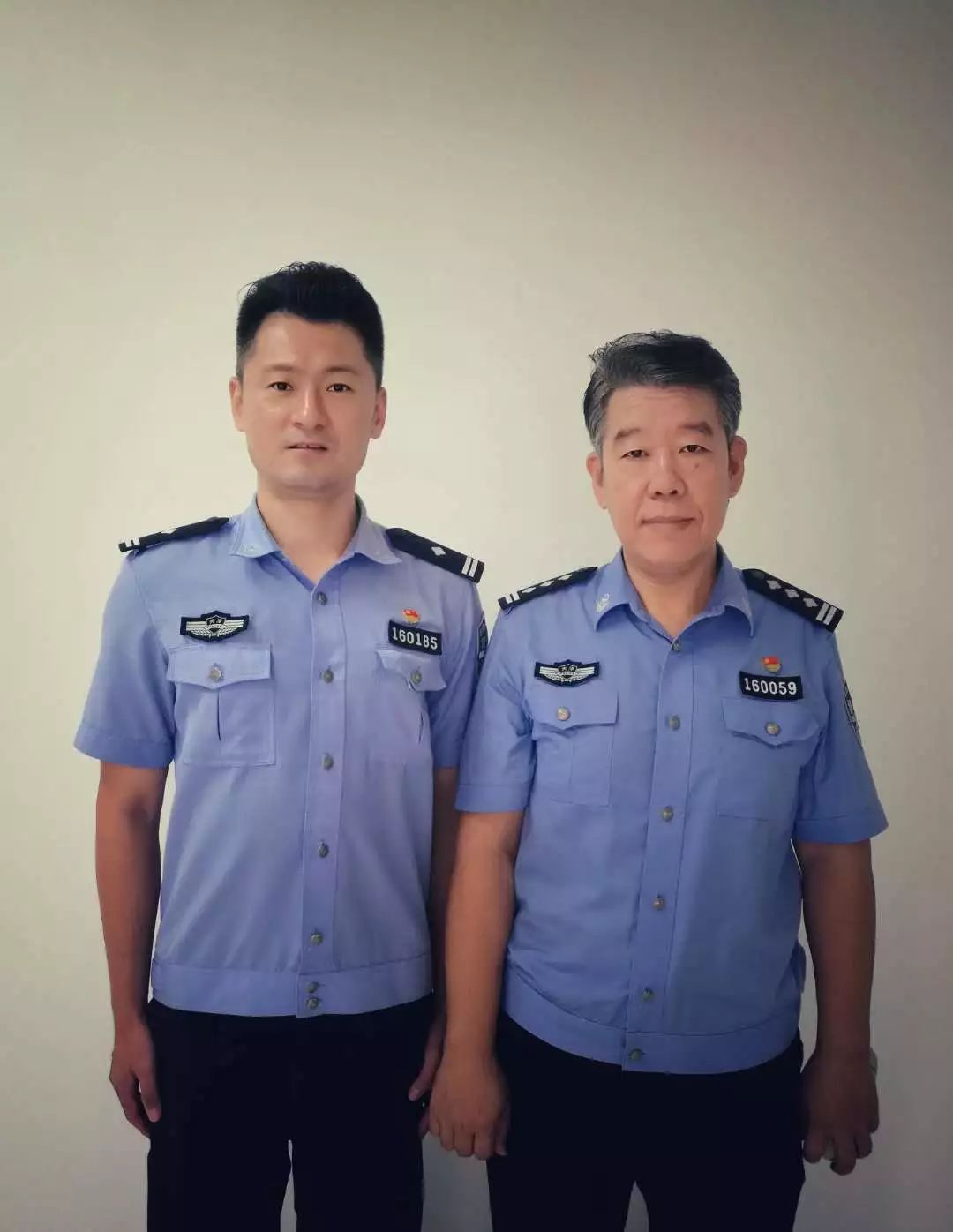 老经警服装图片