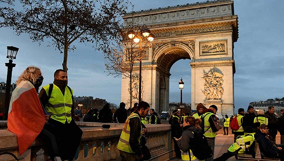 遊行前278名「黃馬甲」被捕，八千巴黎警察嚴陣以待 國際 第1張