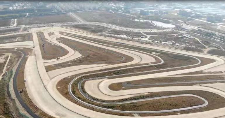 速度与激情定陶区在建全省首条f3国际赛车场明年5月有望完工
