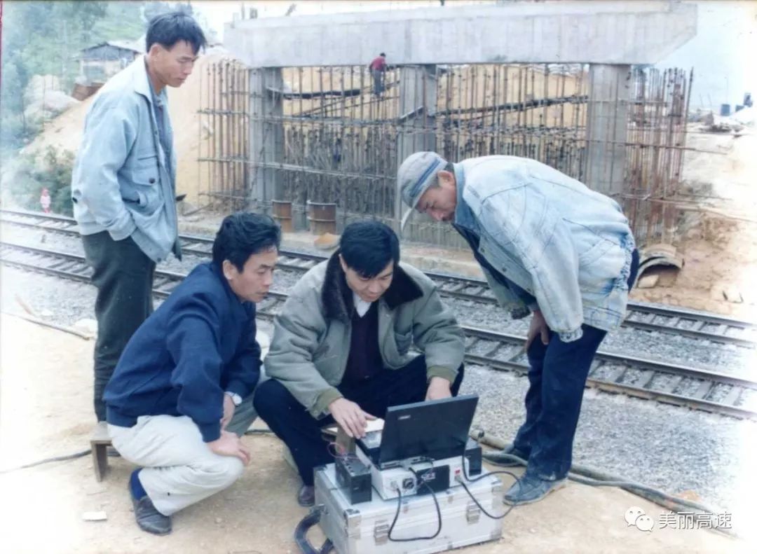 辉煌广西60载搭乘时光机跟着老照片回味广西高速公路的专属记忆