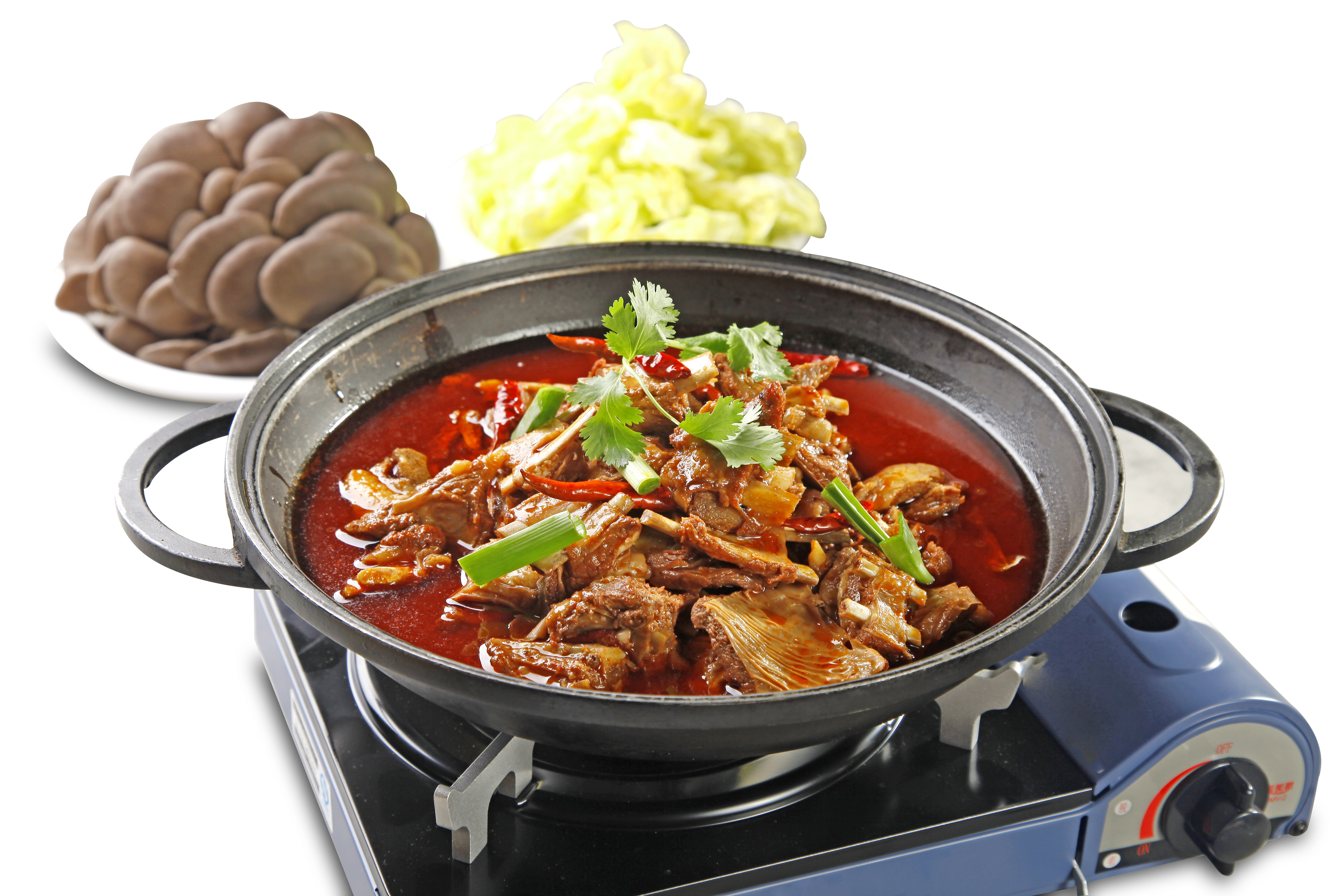 成师傅红焖羊肉:30年经典菜,2003年被评为中华名吃,选用不超过20公斤