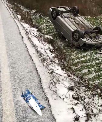 雪地车祸图片