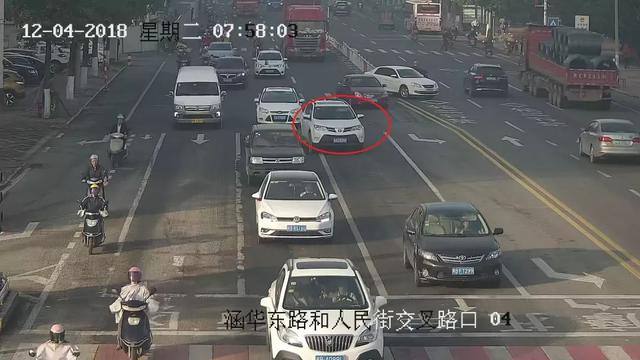 涵江交警曝光一批變道壓實線違章車輛_處罰