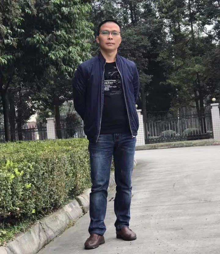 周振涛上海分公司配送员—桑黎民长沙分公司客服文员—芦虚返回搜狐