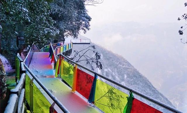 九皇山冰雪节即将来袭看雪景,打雪仗,雪橇雪车…还有很多好玩的滑雪