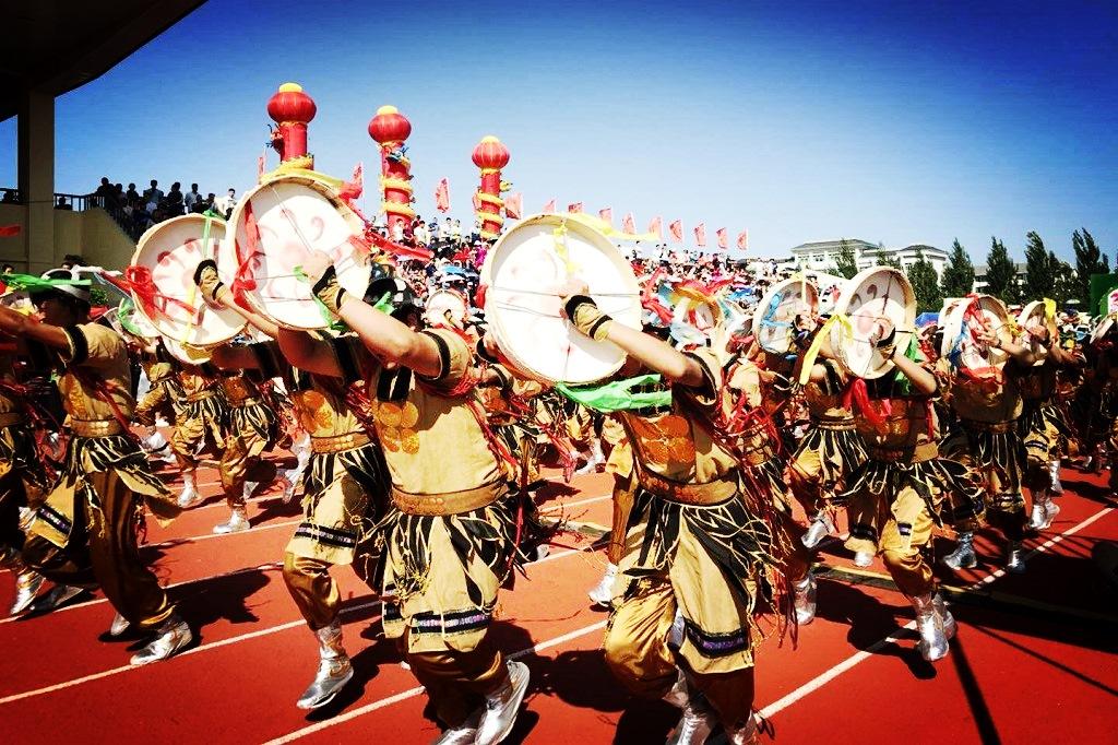 普米族达斡尔族与阿昌族等传统节日活动丰富民俗文化悠久