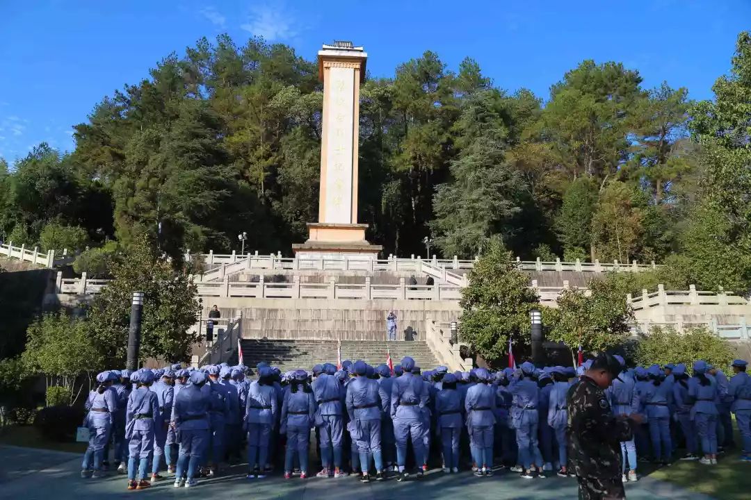 追憶紅色歲月|永定區坎市中學高一年級走進松毛嶺,中復村,長汀古城