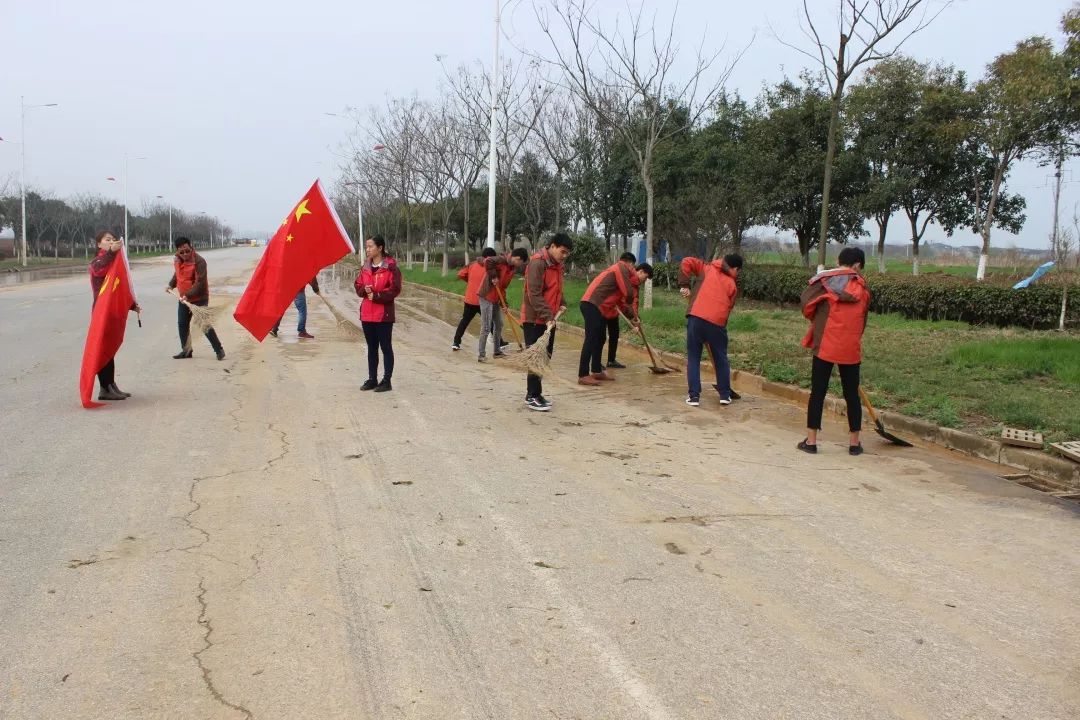 志愿服务照片不要正脸图片