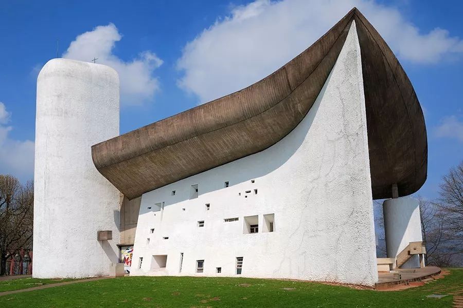 現實版紀念碑谷建築大師ricardbofill將水泥玩出魔幻色彩的後現代主義