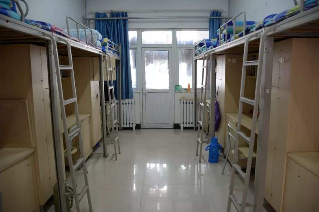 枣庄市第三中学宿舍图片