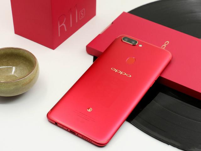 oppo r17系列新年版官宣,定档12月17日,中国红 生肖猪