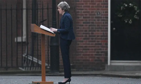 特蕾莎再成「推不倒的首相」，強勢女首相如何挺過了黨內危機 商業 第1張