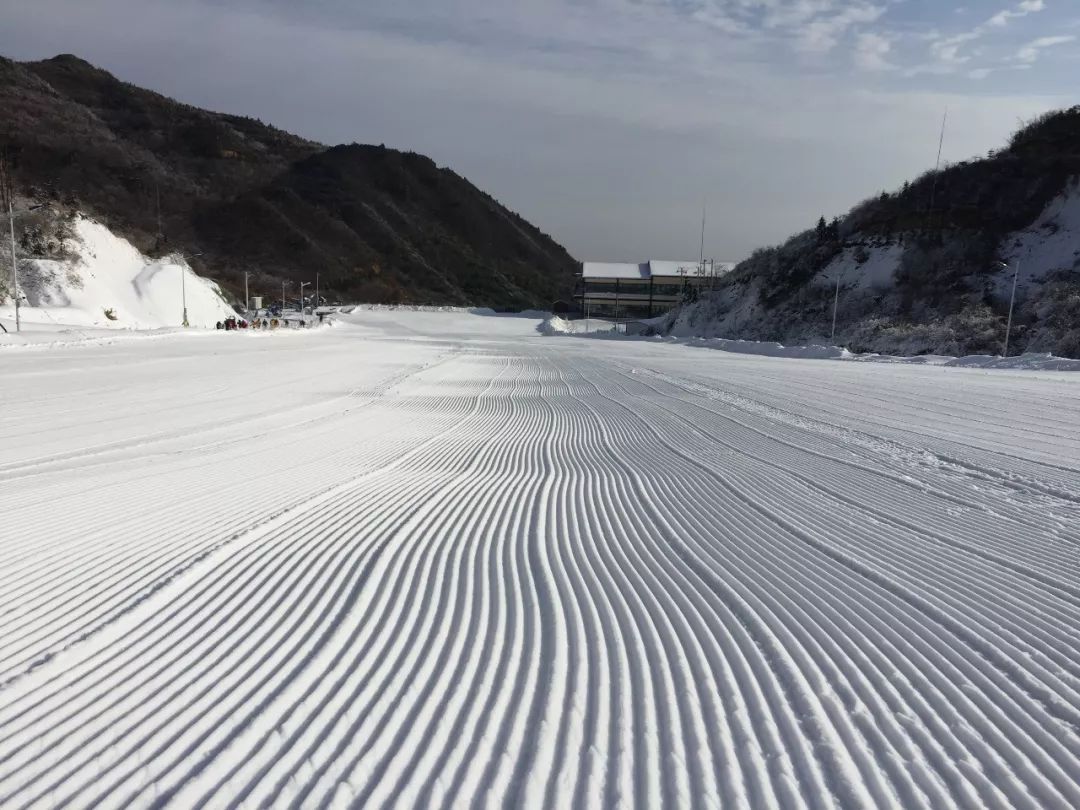 江西七星岭滑雪场自驾游