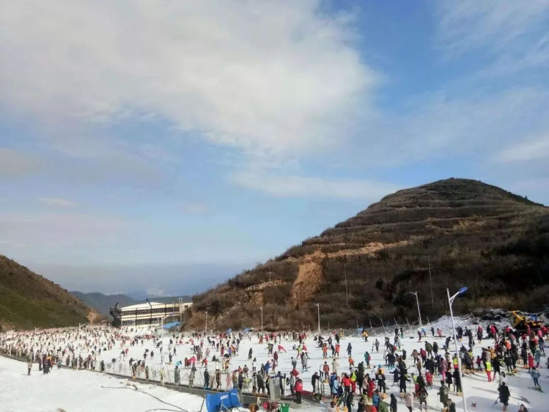 江西七星岭滑雪场自驾游