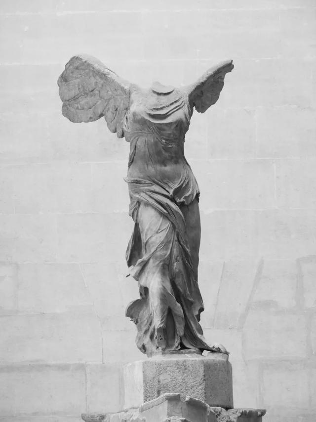 胜利女神雕像色雷斯图片