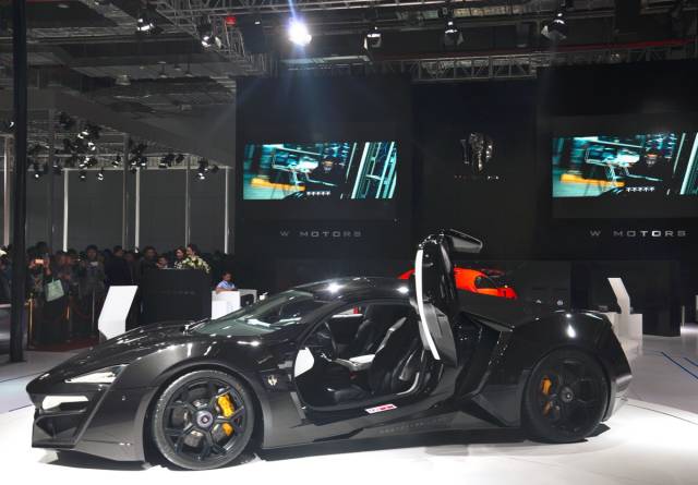 神一級的超級毒物6600萬元的萊肯lykanhypersport