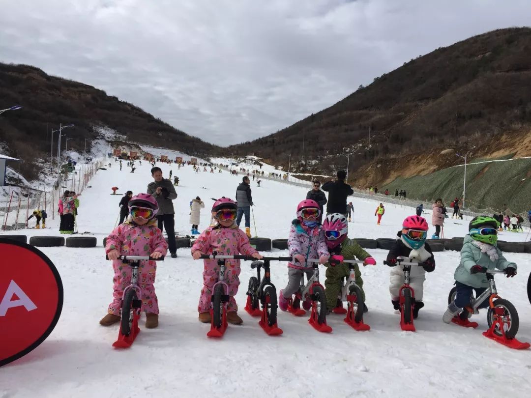 江西七星岭滑雪场自驾游