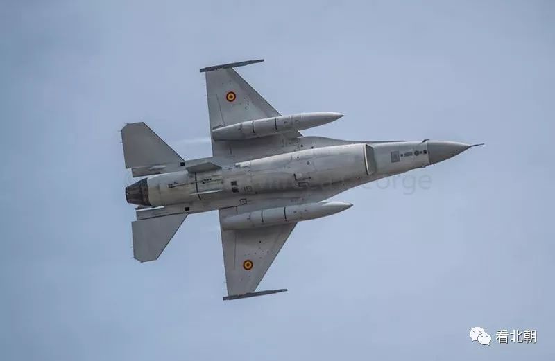 f16cd战斗机图片