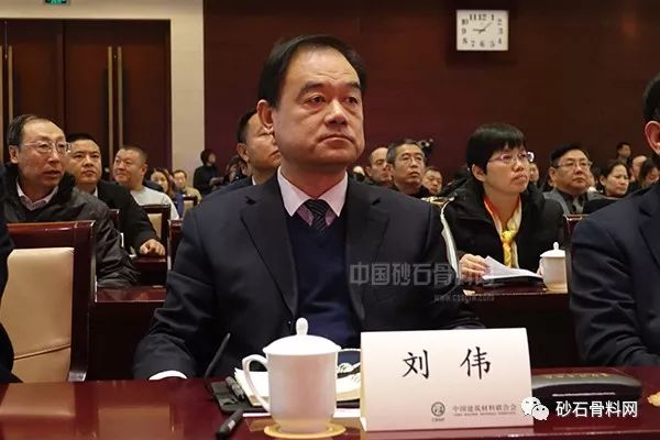 协会会长姬文上海保德盈资产管理有限公司董事长王世皓12月13日下午