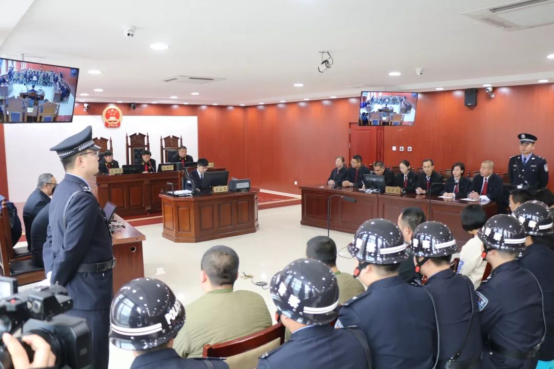 聚焦巴林左旗法院对首批涉恶案件进行集中宣判