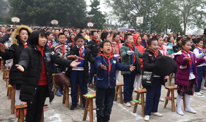 刚刚江津仁沱小学诵读声格外响亮