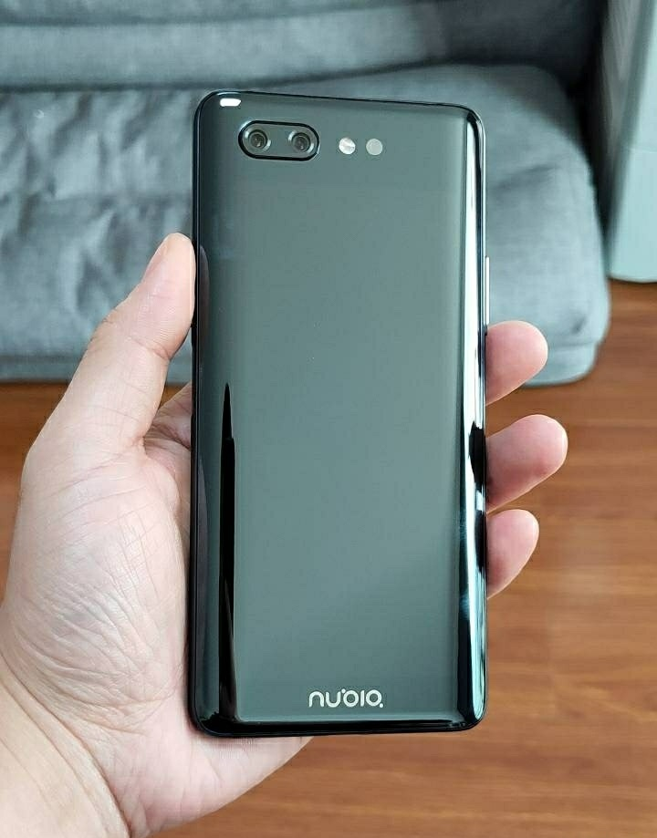 双面屏手机 努比亚 x 与vivo nex 之间该如何选择?